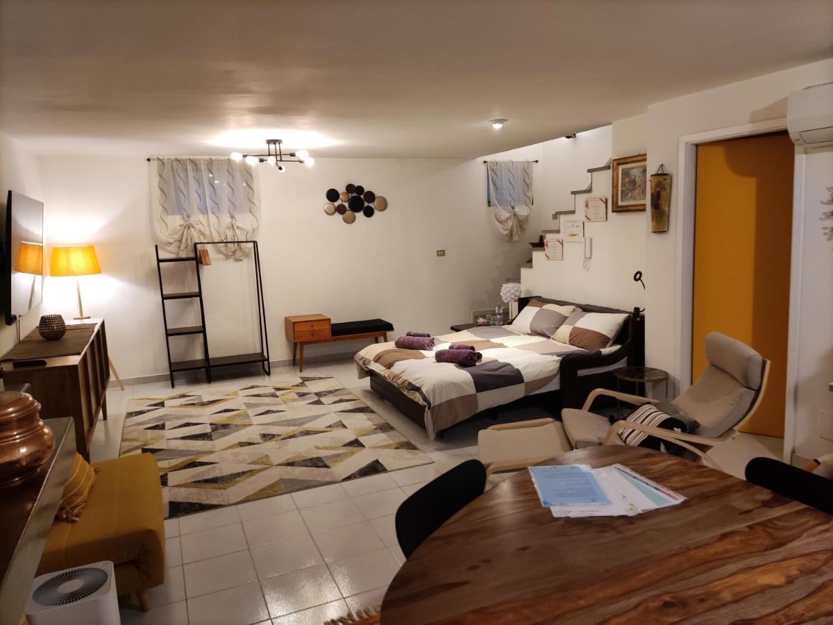 B&B Firmino La Loggia 外观 照片