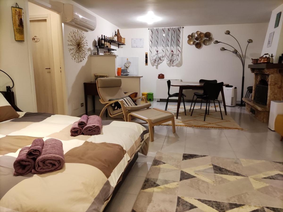 B&B Firmino La Loggia 外观 照片